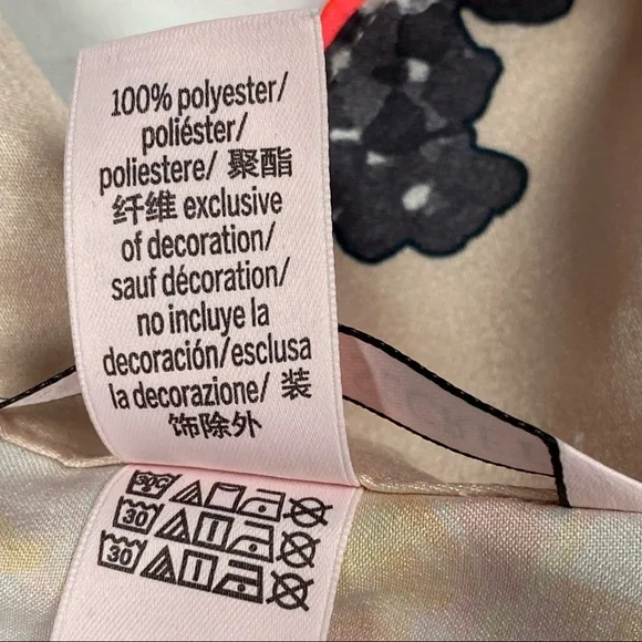 Silky Victoria’s Secret Pajama Top, Floral Button-up w/ Neon Pink Piping, Pocket - Picture 14 of 14